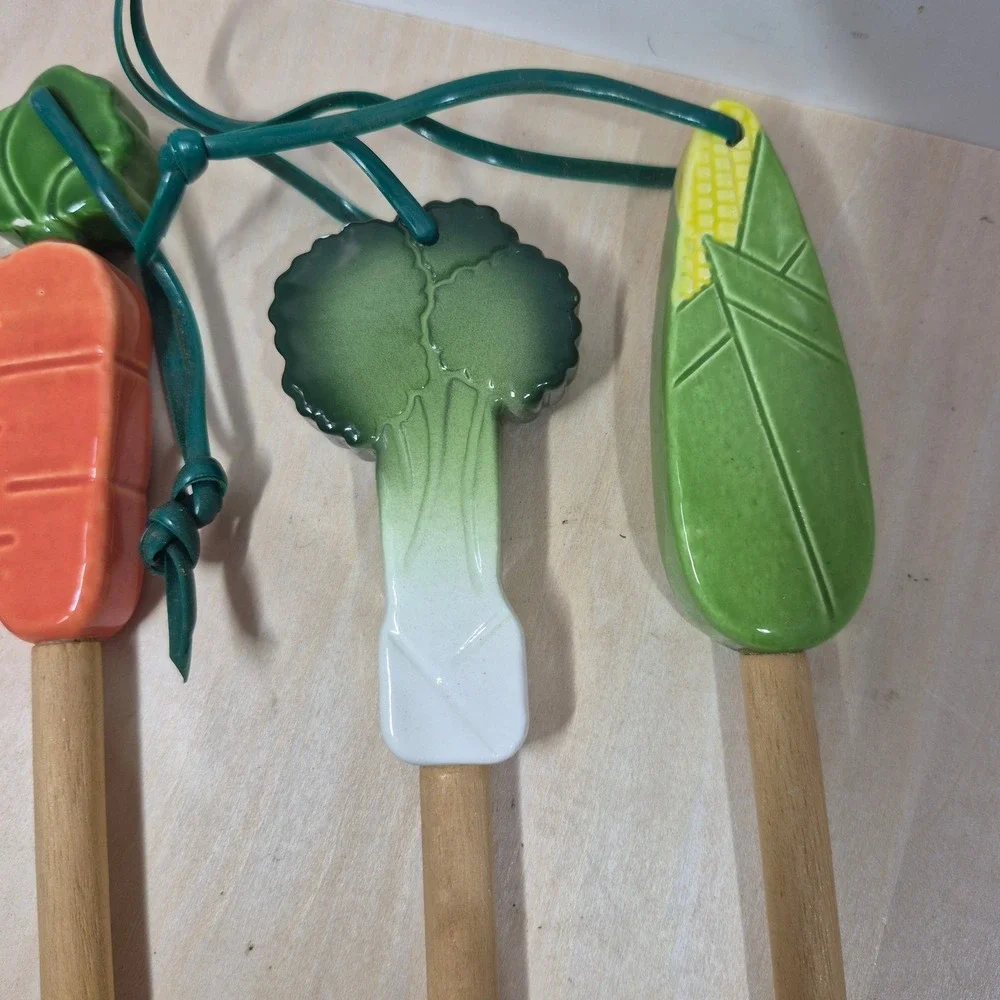 Set of‎ 4 Wooden Kitchen Utensils with Ceramic Vegetable Handles